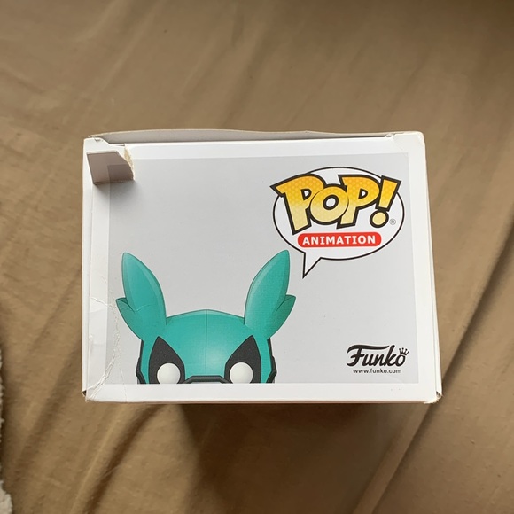 My Hero Academia, Izuku Midoriya Funko Pop (603) - Picture 5 of 11